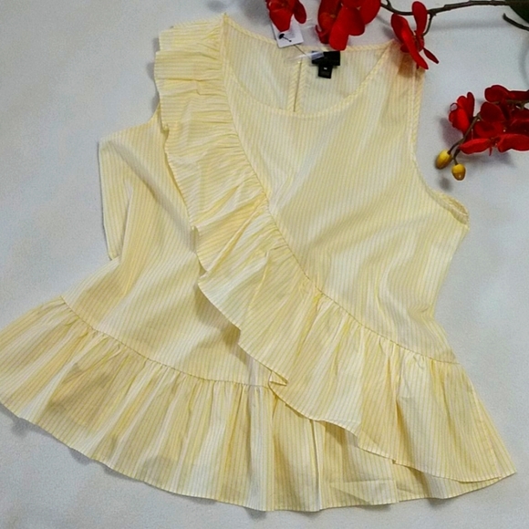 NEW Worthington Top Stretch Pullover Sleeveless Peplum Pastel Yellow Pinstripe M - Picture 1 of 8